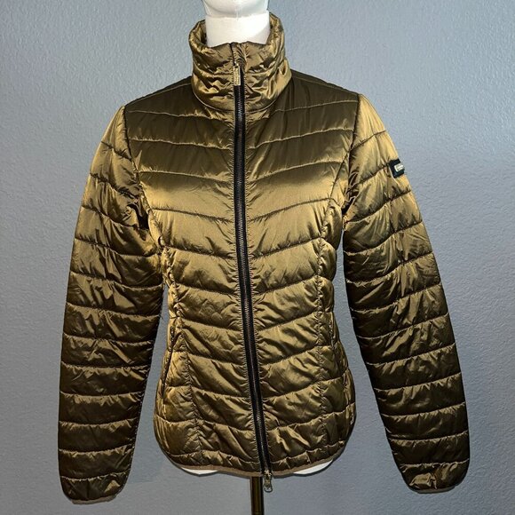 EQUESTRIAN STOCKHOLM LIGHTWEIGHT PERFORMANCE NYLON PUFFER JACKET in BRONZE - S - Picture 2 of 14